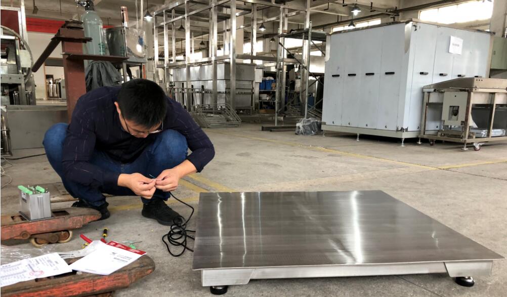 不銹鋼電子地磅秤價格|不銹鋼電子地磅在自動化企業(yè)的應(yīng)用